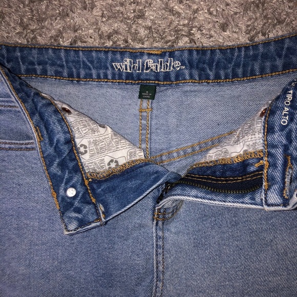 Denim Ripped High-Rise Stretch Shorts - Picture 4 of 4